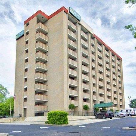 Quality Inn & Suites Fayetteville Esterno foto