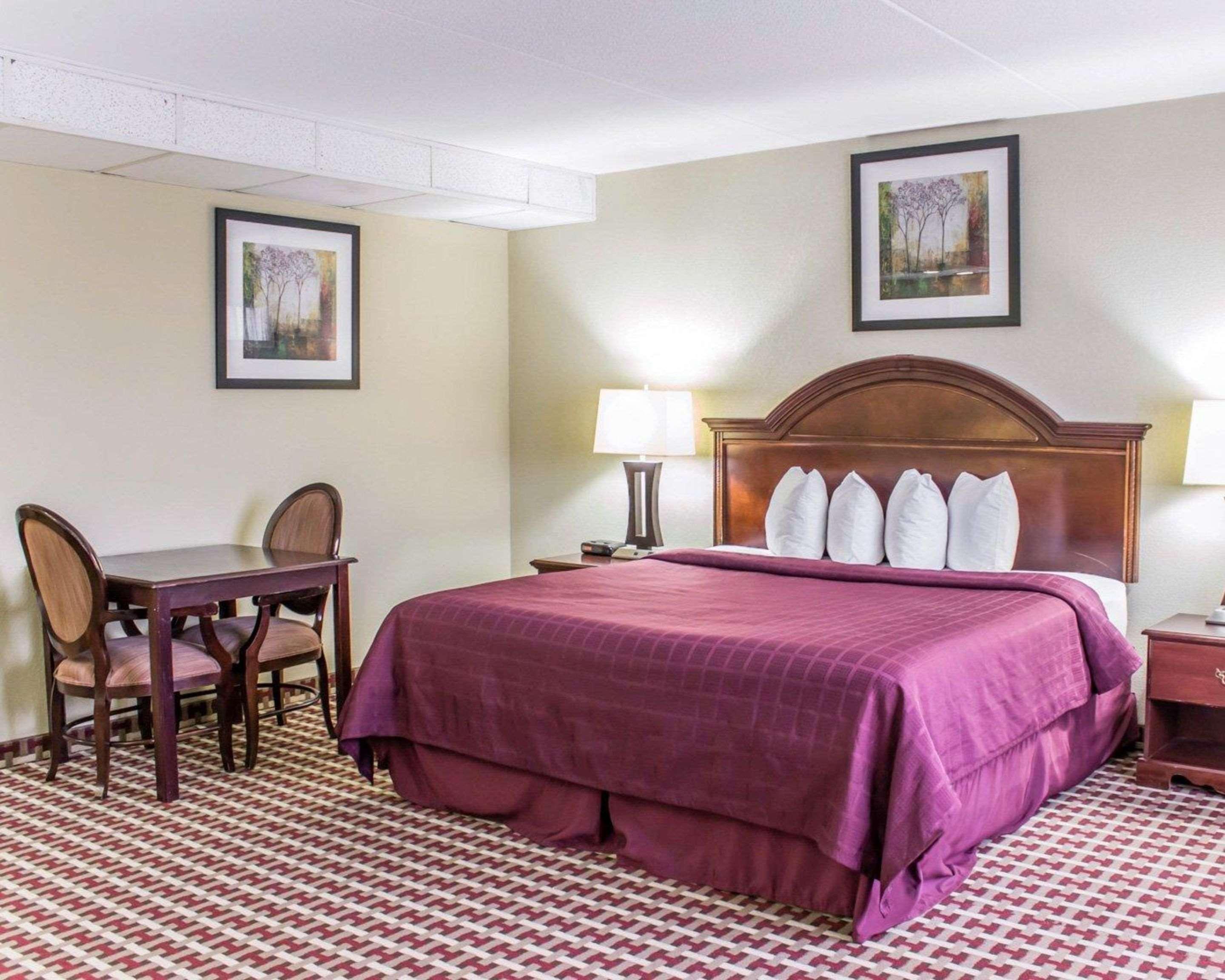 Quality Inn & Suites Fayetteville Esterno foto