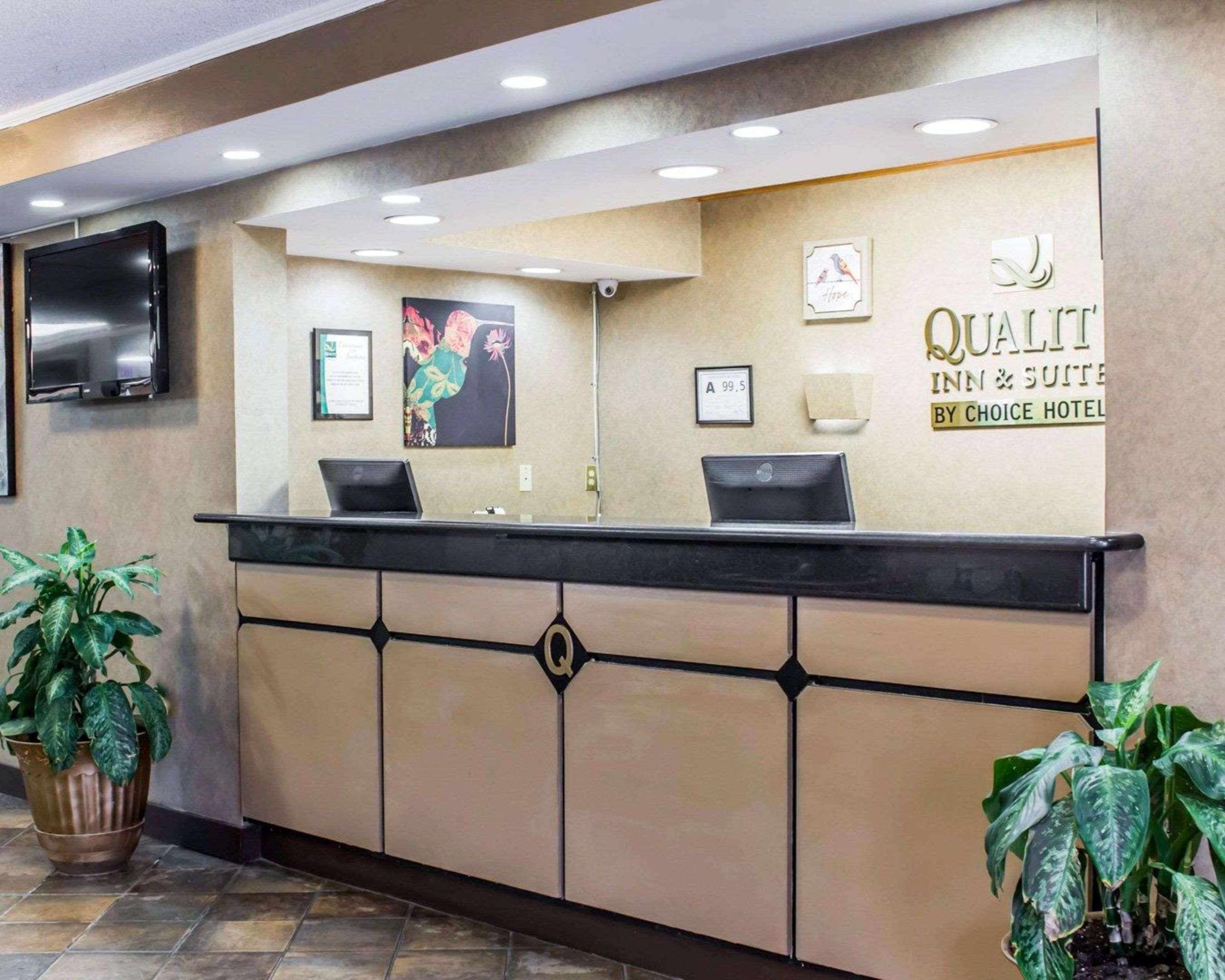 Quality Inn & Suites Fayetteville Esterno foto
