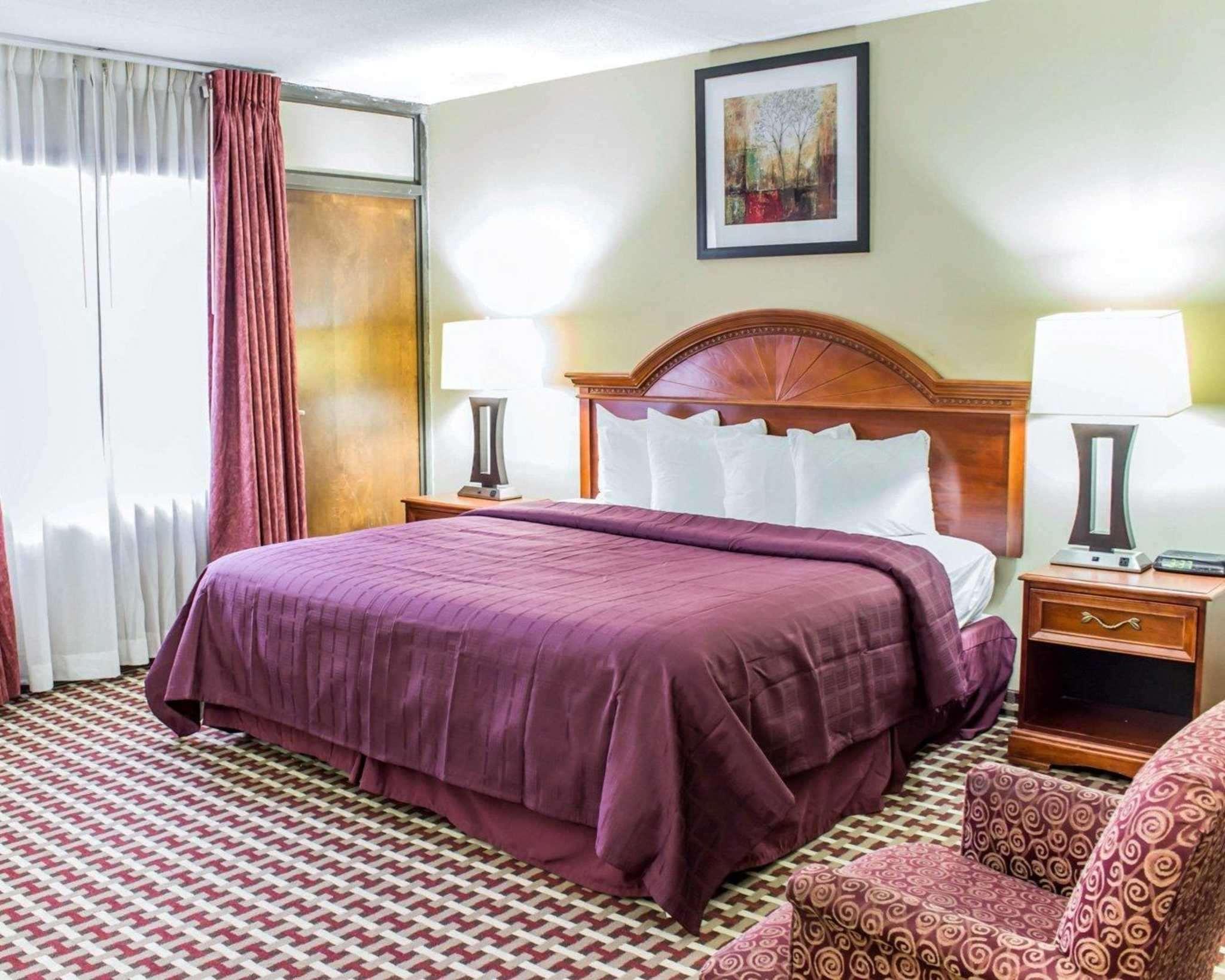 Quality Inn & Suites Fayetteville Esterno foto