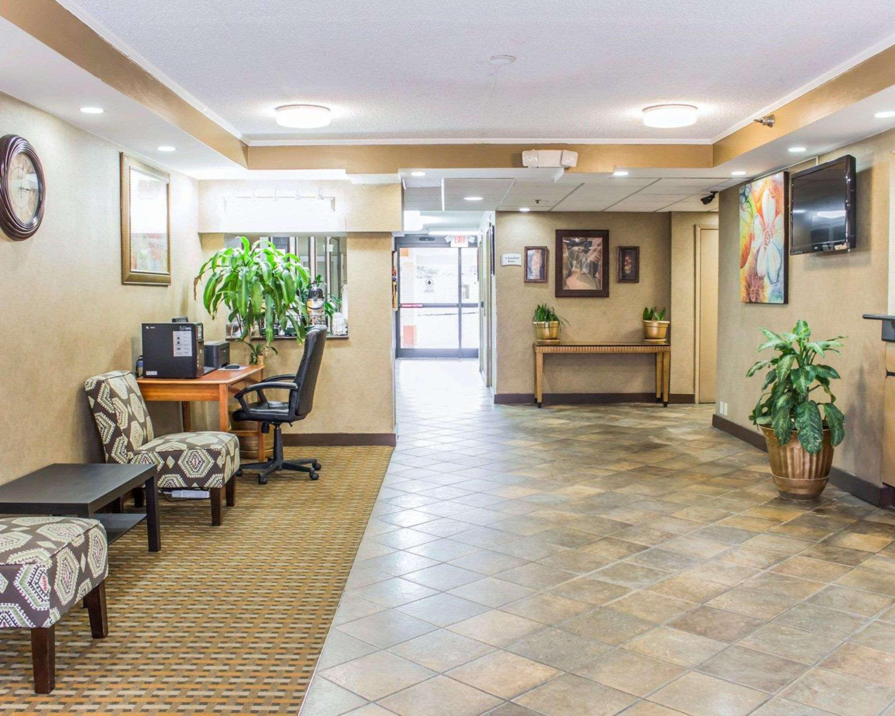 Quality Inn & Suites Fayetteville Esterno foto