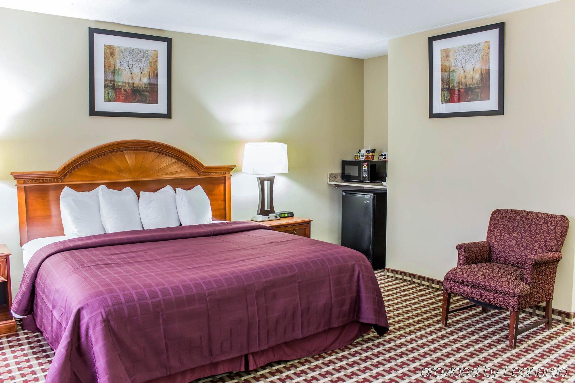 Quality Inn & Suites Fayetteville Esterno foto
