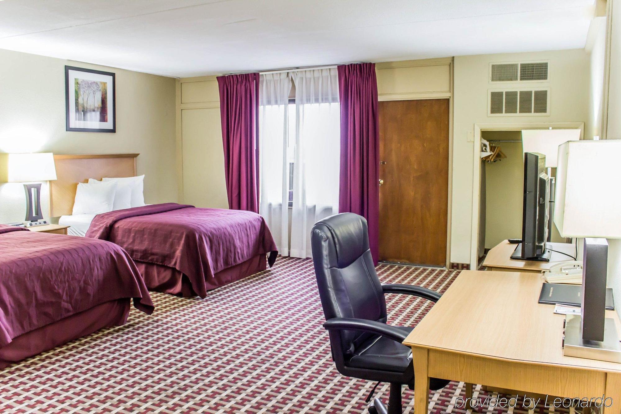 Quality Inn & Suites Fayetteville Esterno foto
