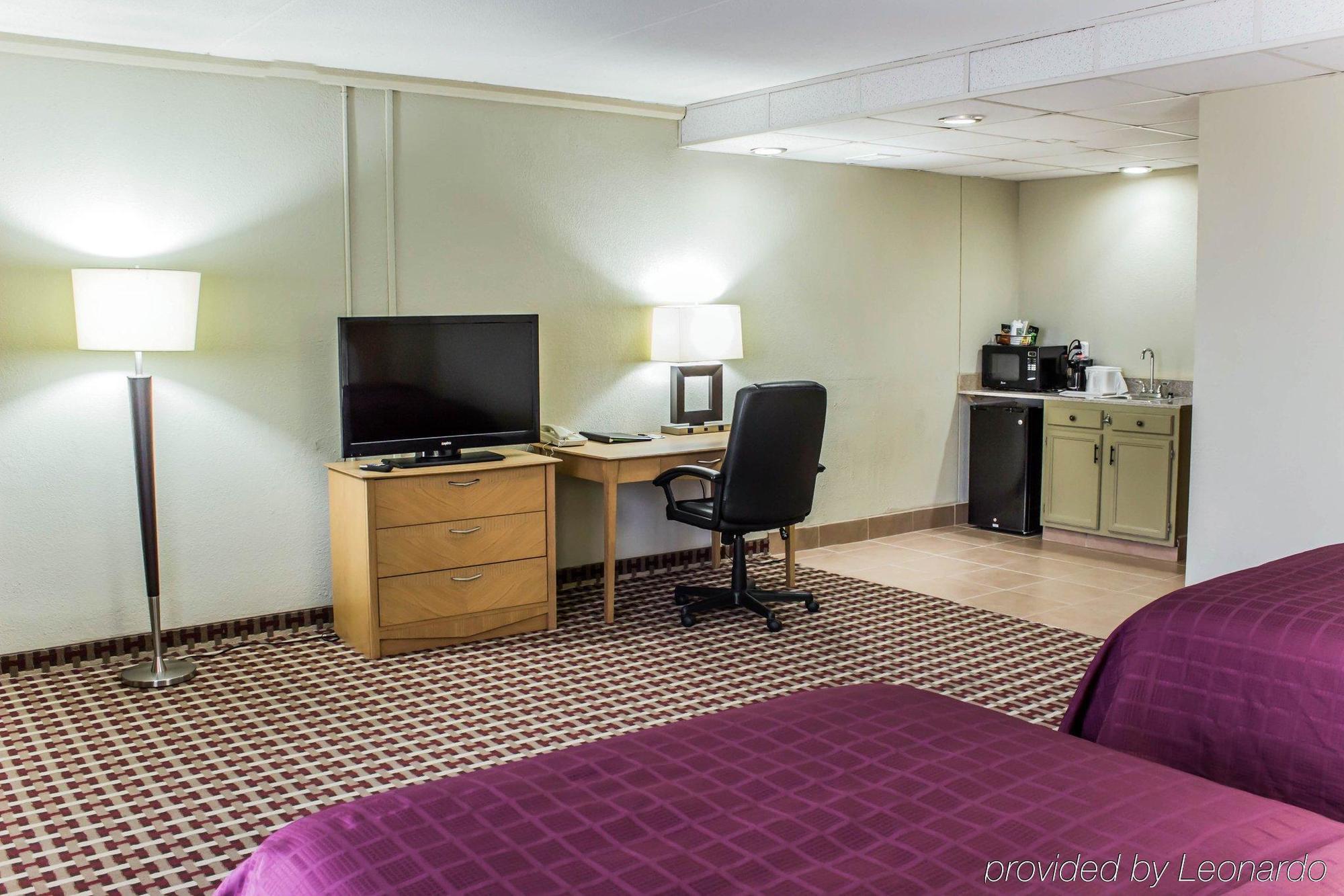 Quality Inn & Suites Fayetteville Esterno foto